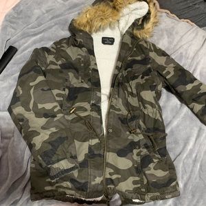 Army green coat , super soft inside